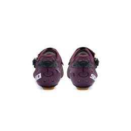 DES CHAUSSURES WIRE 2S WINE
