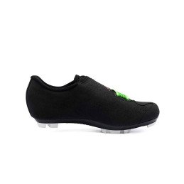 DES CHAUSSURES AERTIS MULTICOLORE