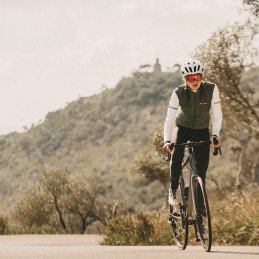 PNEU EAGLE 700X28 TLR PRETO CASTANHO