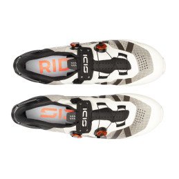 DES CHAUSSURES SIDI AERON BLANC